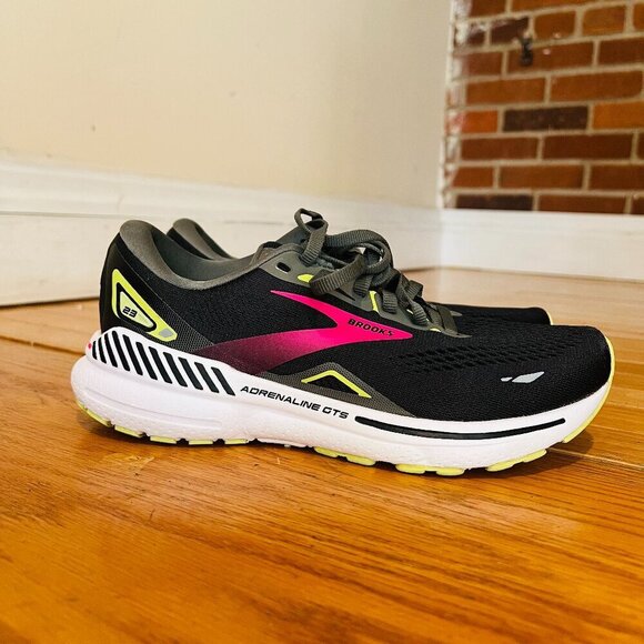 Brooks Shoes - Brooks Womens Adrenaline GTS 23 GTX Goretex Running Shoes • 7 • EUC • Black